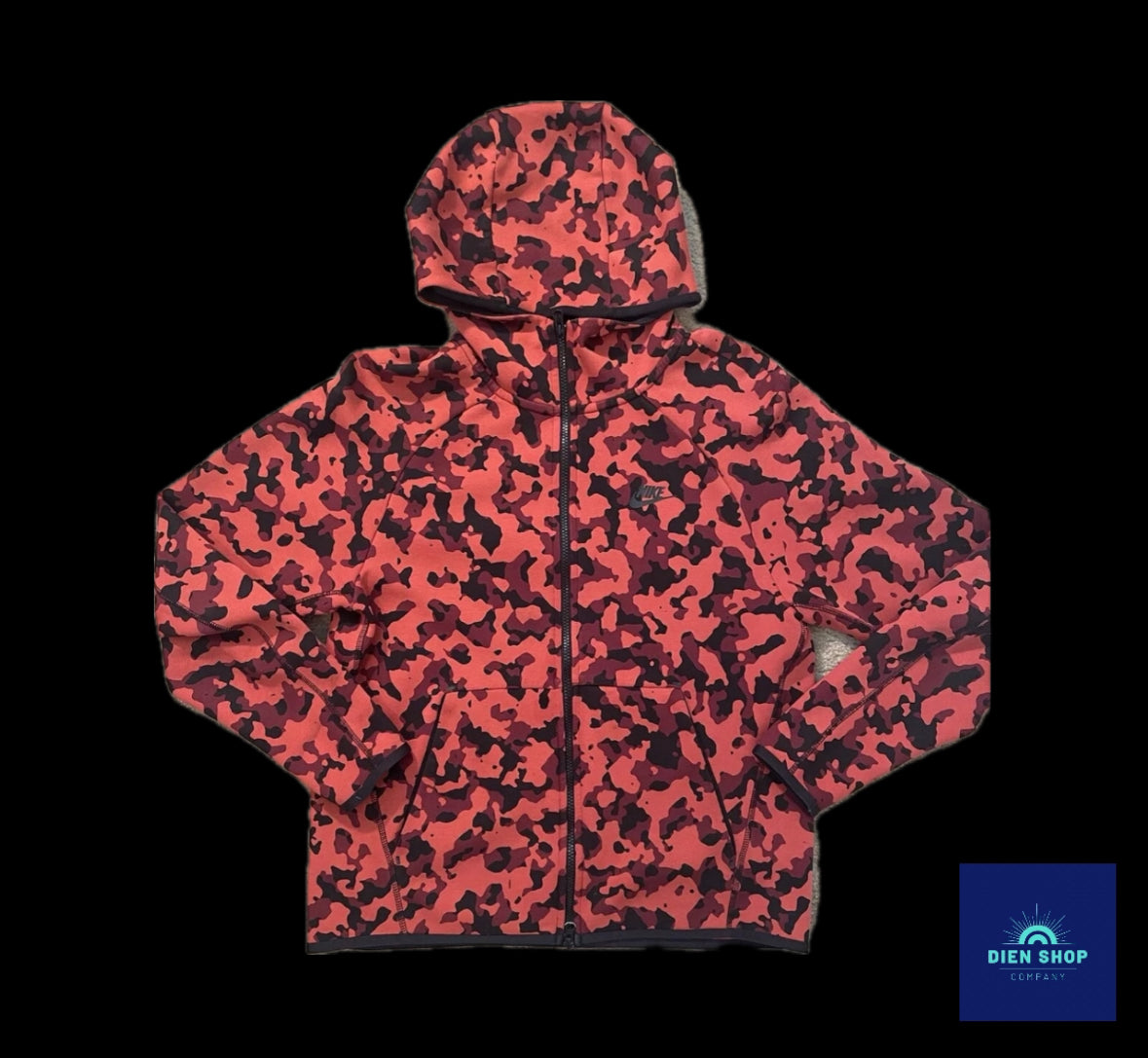 Nike Sportswear Tech Fleece Top Red Camo