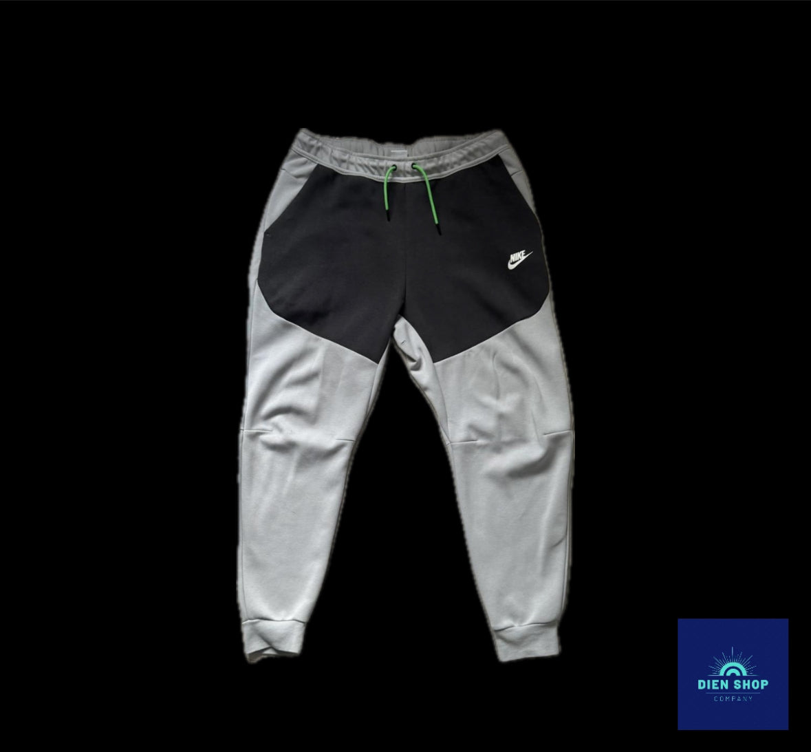 Nike Sportswear Tech Fleece Joggers
Light Smoke Grey/Anthracite/Sail