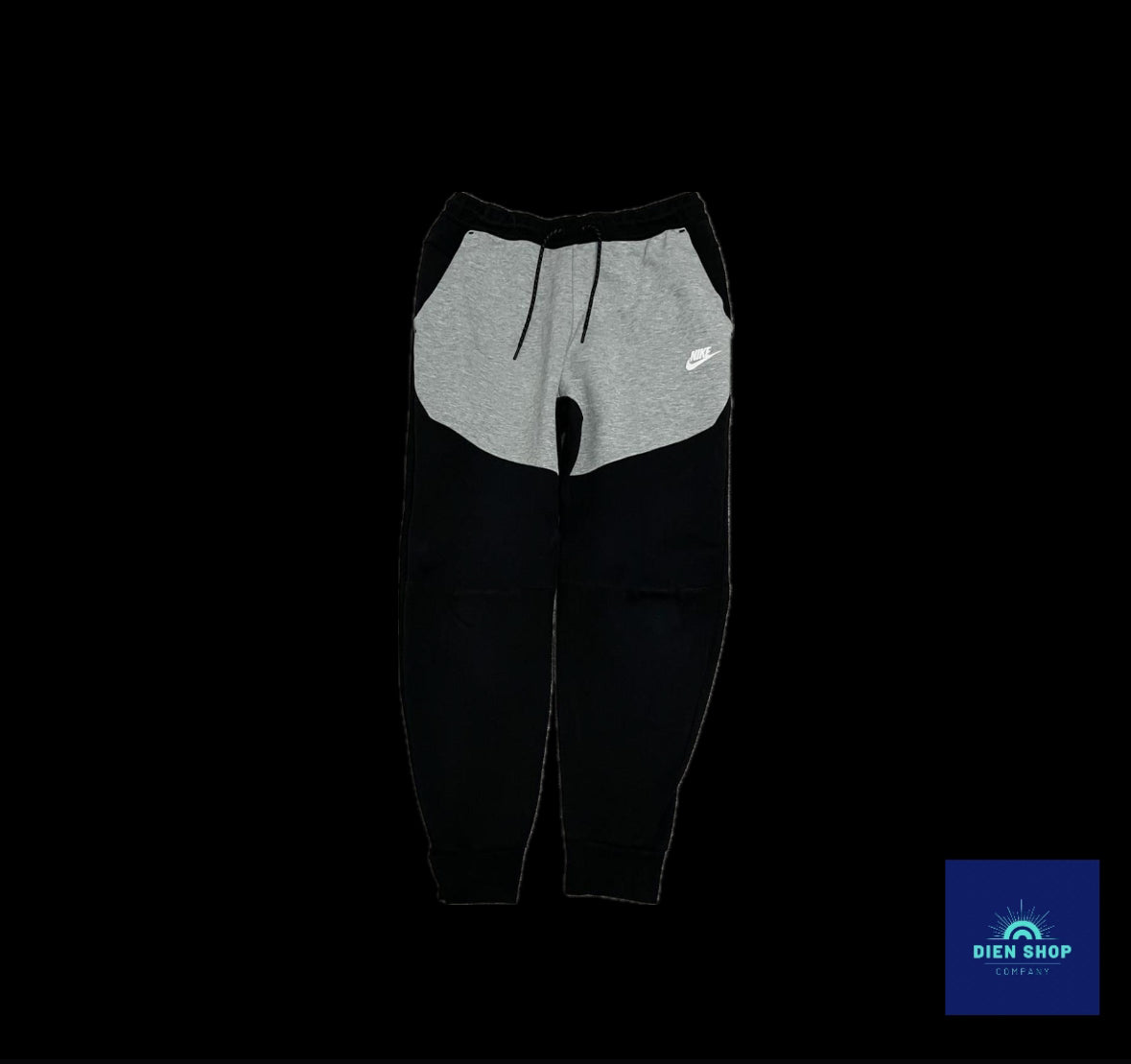 Nike Sportswear Tech Fleece Joggers
Black/Dark Grey Heather/White