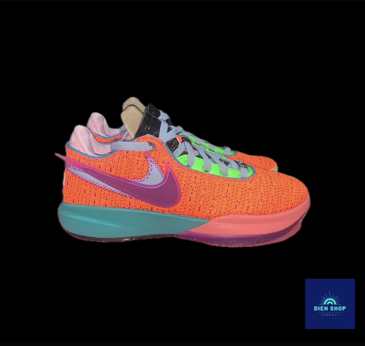Nike LeBron 20
Chosen 1