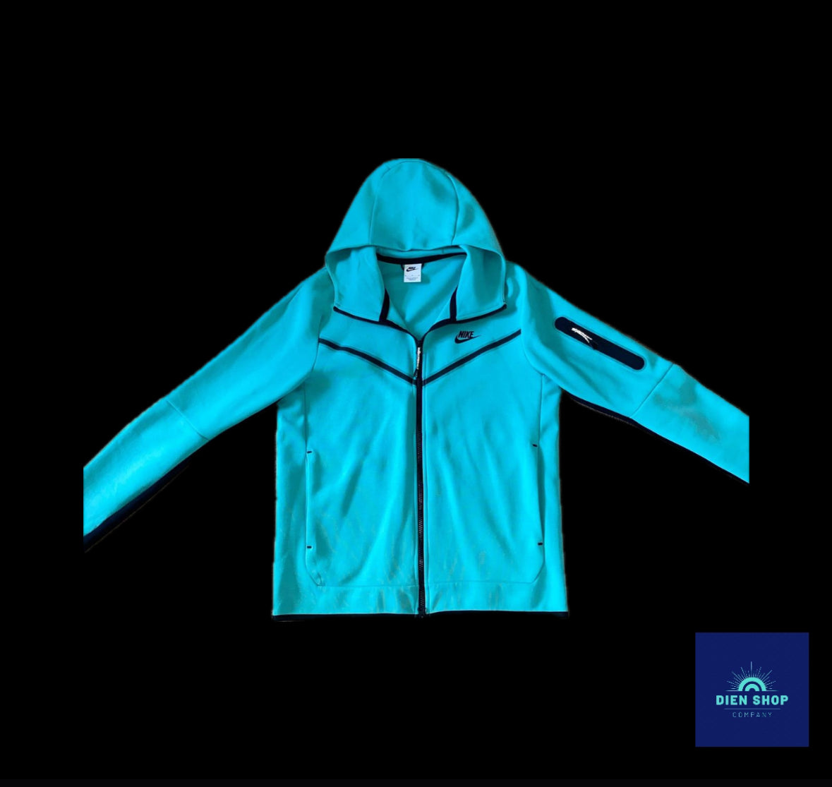 Nike Sportswear Tech Fleece Hoodie
Washed Teal/Black/Black