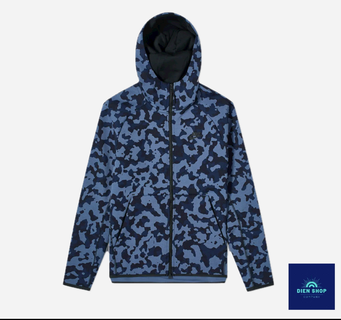 Nike Sportswear Tech Fleece Top
Diffused Blue/Black/Blue Camo
